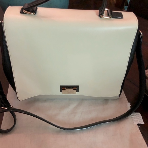 Kate Spade - Picture 3 of 7